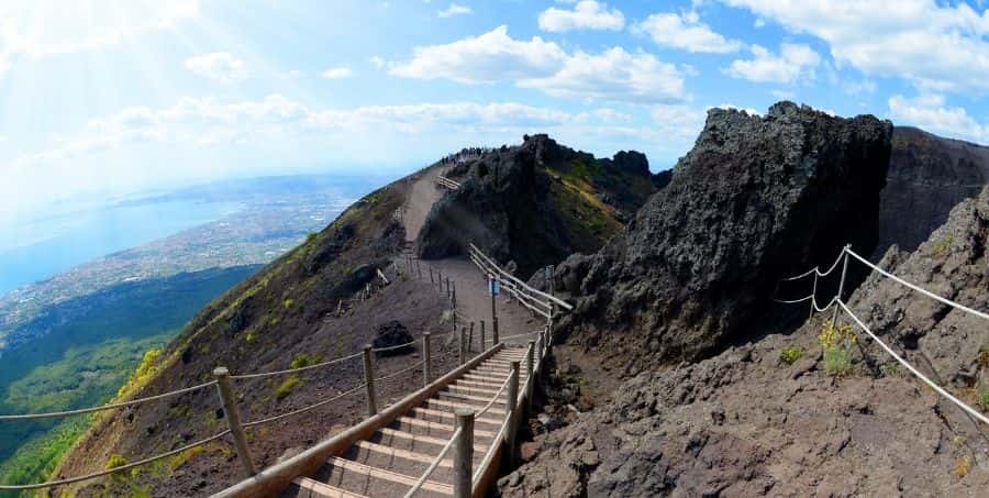 Visit Mount Vesuvius