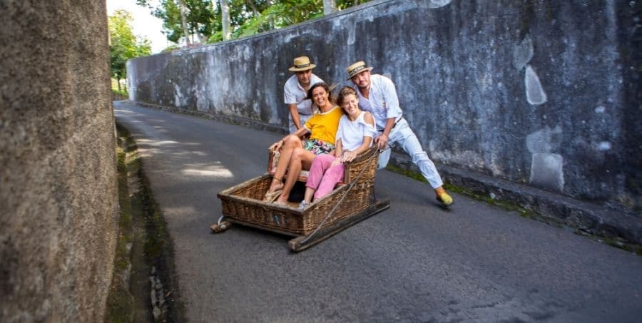 Experience wicker sledges in Madeira