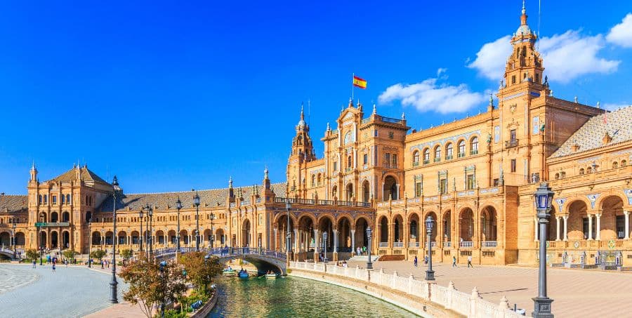 Guided tours of Seville