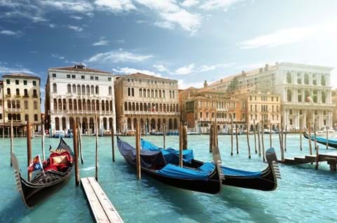 See the iconic sights of Venice image